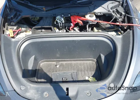 2023 Tesla Model Y Performance Dual Motor All-Wheel Drive z USA, uszkodzony, nr VIN 7SAYGDEF3PF968983